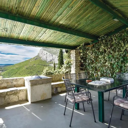Vakantiehuis Gorgeous In Klis With Wifi Bobani